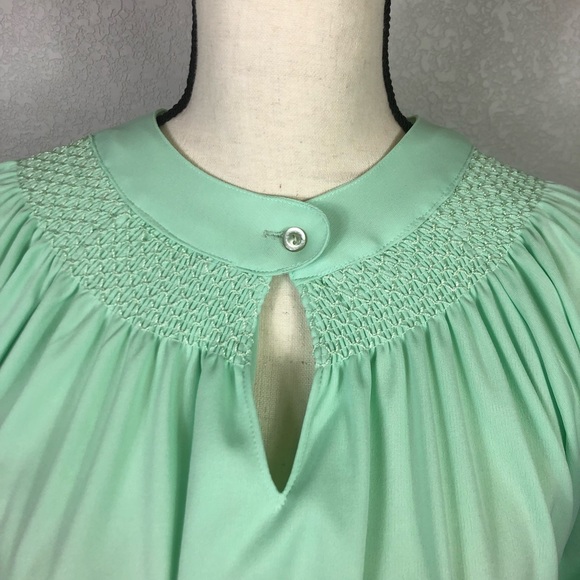 Vintage 1970’s Smocked Blouse - Picture 2 of 9
